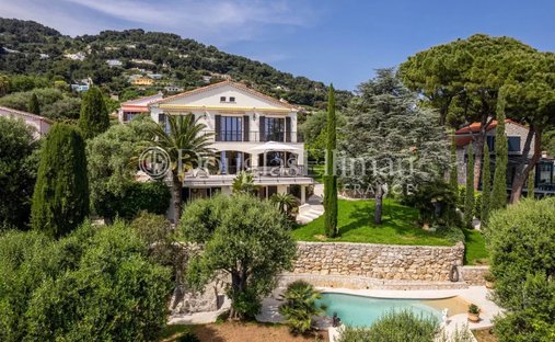 Villa in Village-Cros de Caste-Coupiere-Mont Gros, Roquebrune-Cap-Martin, France 1