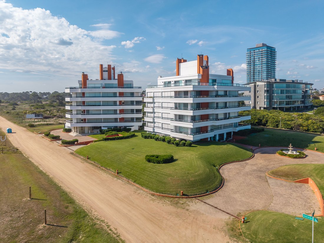 Apartment in Punta del Este, Maldonado Department, Uruguay 1 - 18042780