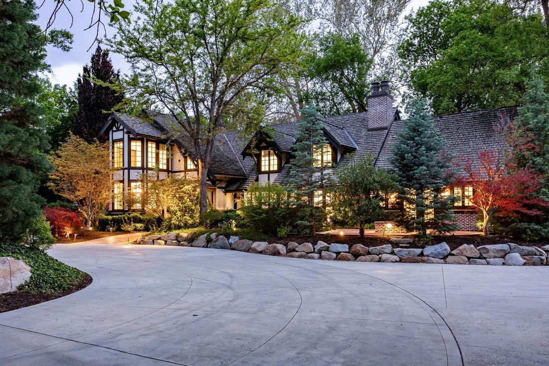 House in Holladay, Utah, United States 1 - 18039639