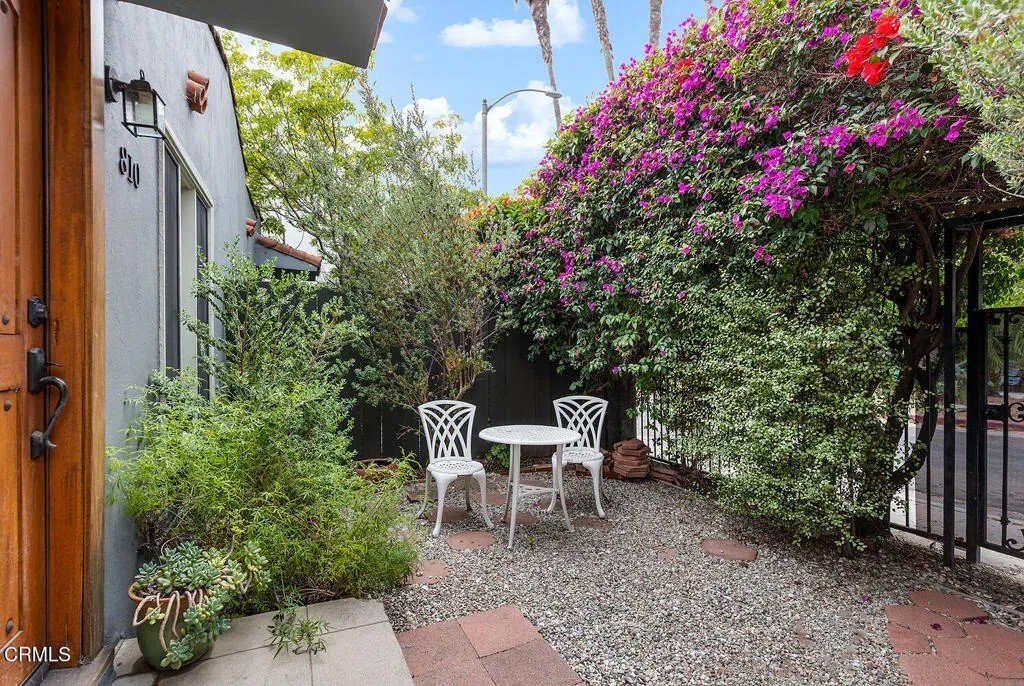 Los Angeles, California, United States 4 - 18040955