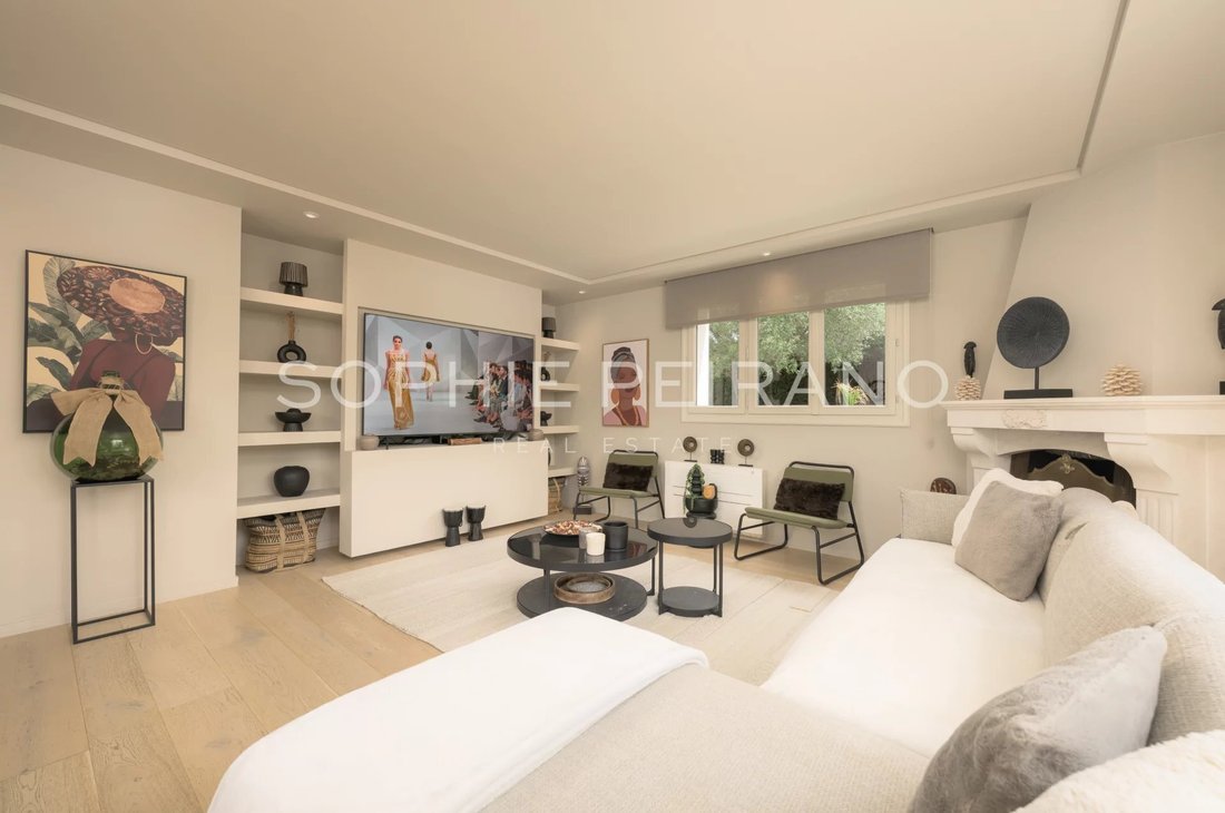 Villa in Mougins, Provence-Alpes-Côte d'Azur, France 4 - 18038291