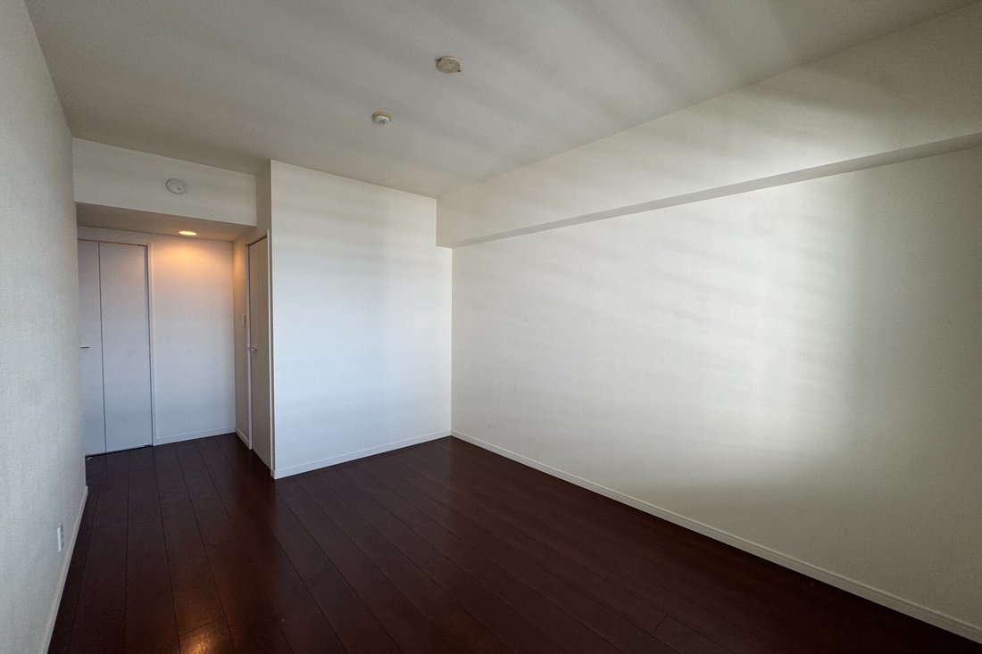 Condo in Chatan, Okinawa, Japan 3 - 18044674