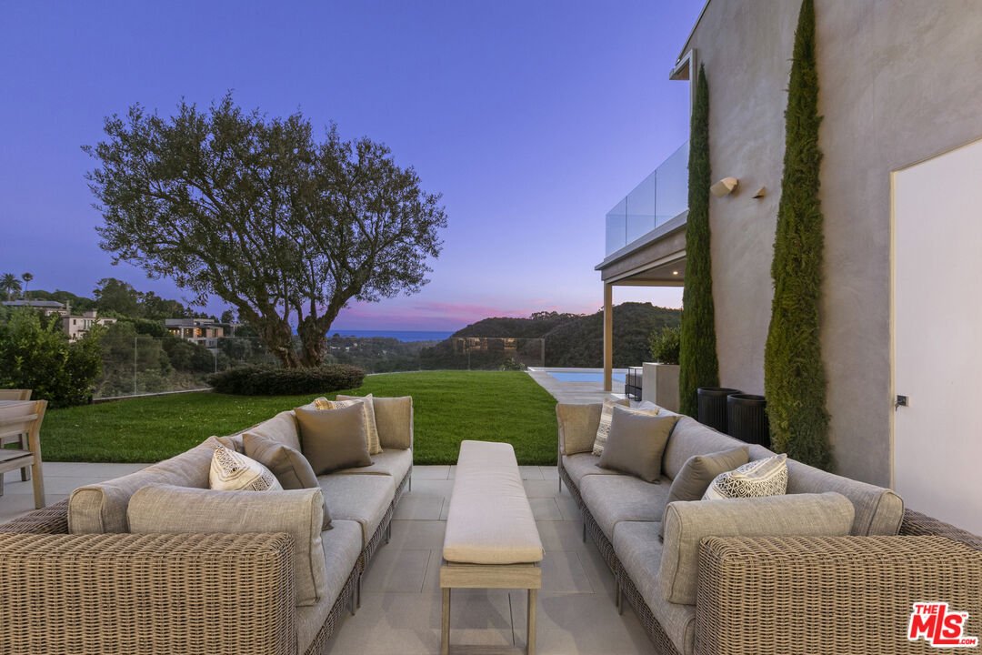 House in Los Angeles, California, United States 4 - 18047211