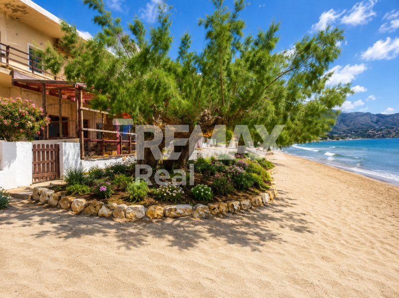 House in Community of Agios Stefanos, Makry Gialos, Greece 1 - 18050487