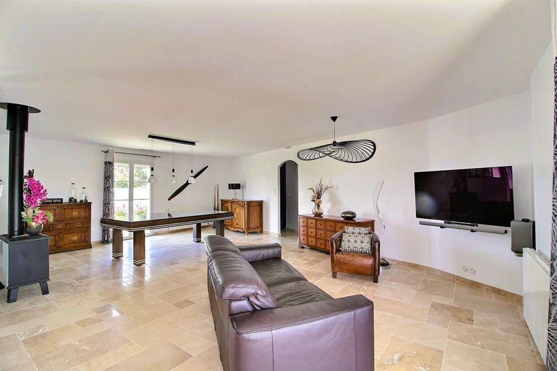 Villa in Cussac-Fort-Medoc, Nouvelle-Aquitaine, France 5 - 18045317