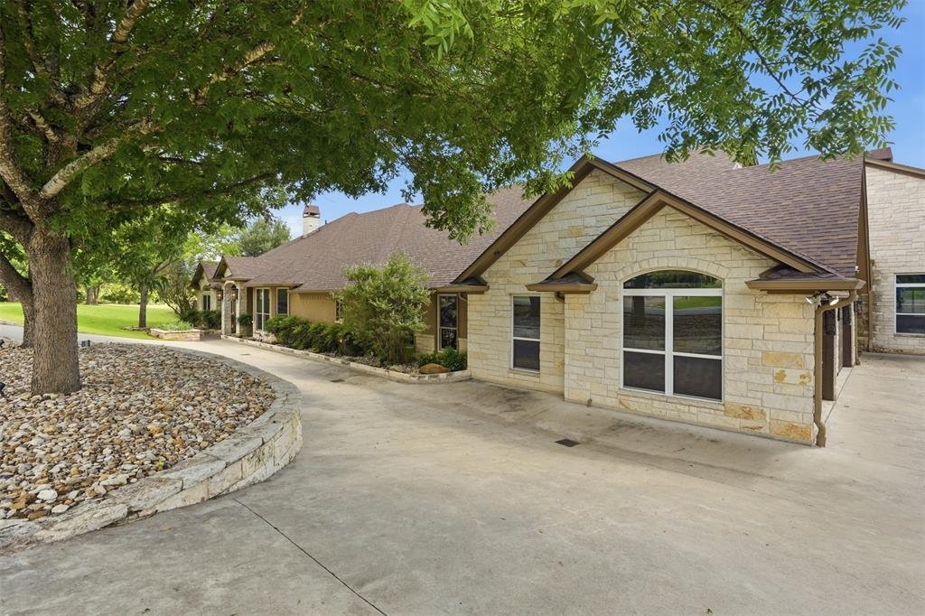 House in Granbury, Texas, United States 3 - 18050041