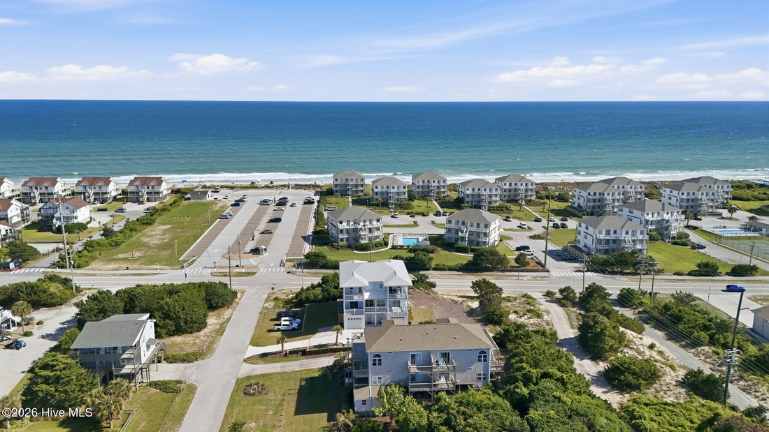 Condo in Emerald Isle, North Carolina, United States 4 - 18047563