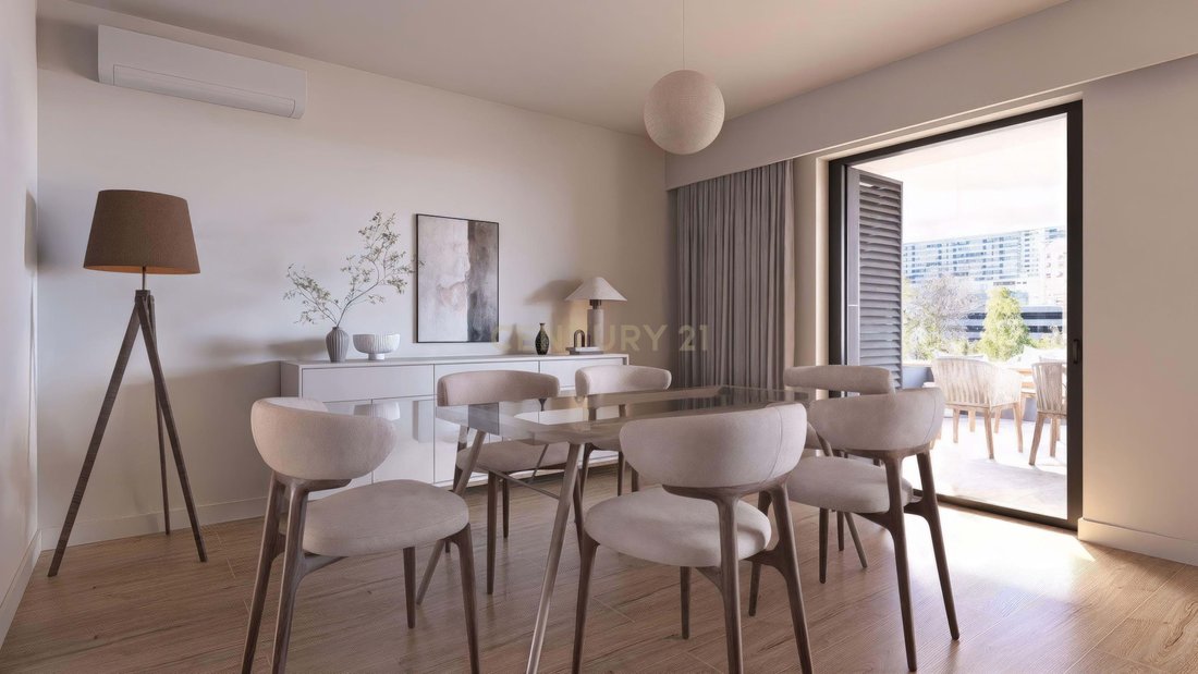 Apartment in Alges, Lisbon, Portugal 3 - 18038702