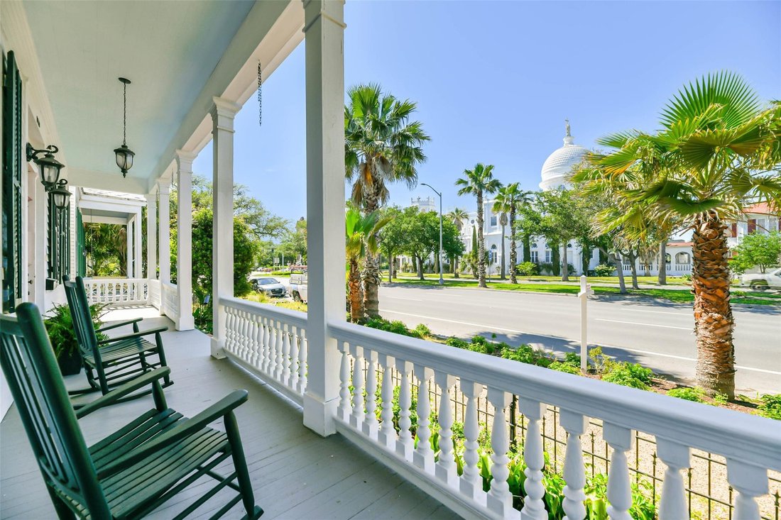 House in Galveston, Texas, United States 2 - 18046914