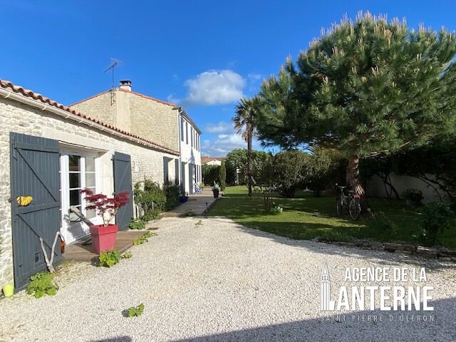 House in Dolus-d'Oleron, Nouvelle-Aquitaine, France 1 - 18043534