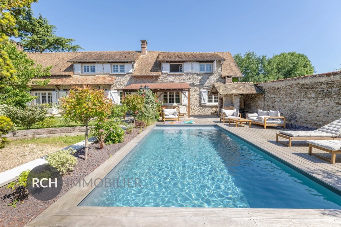 House in Richebourg, Ile-de-France, France 1 - 18036273