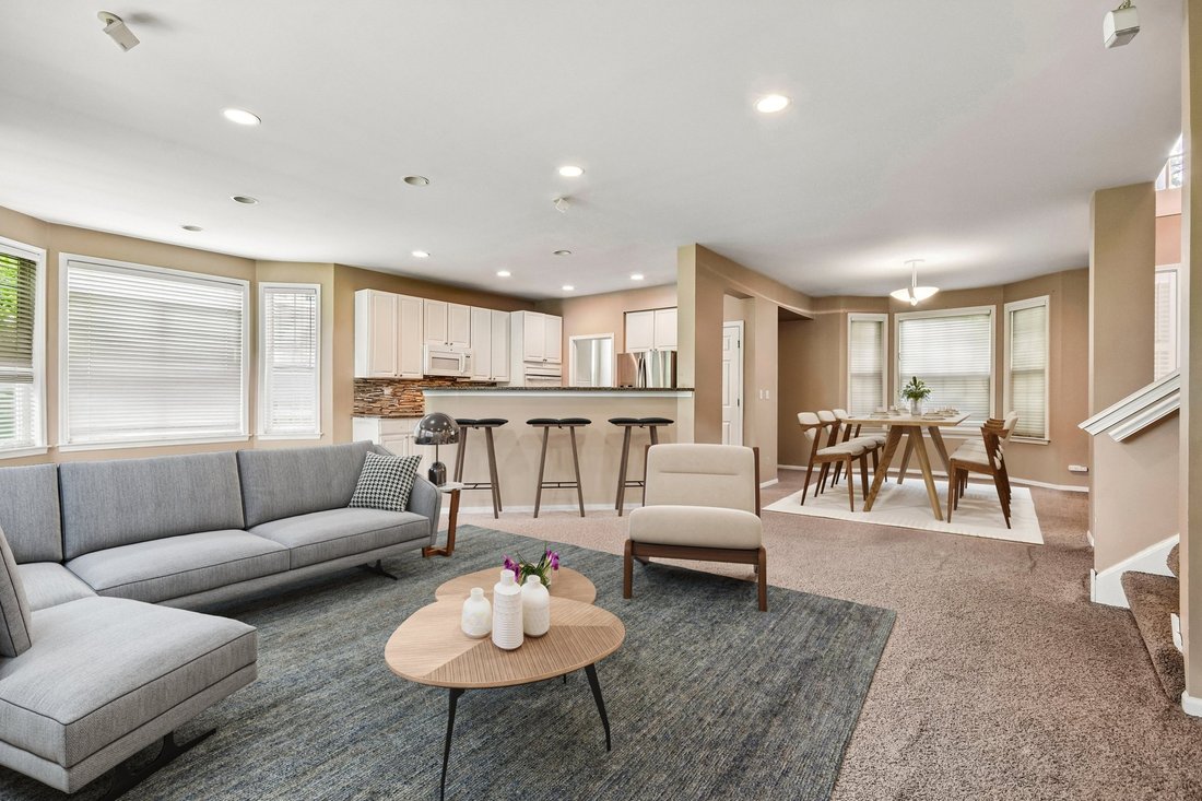 House in Buffalo Grove, Illinois, United States 4 - 18038132