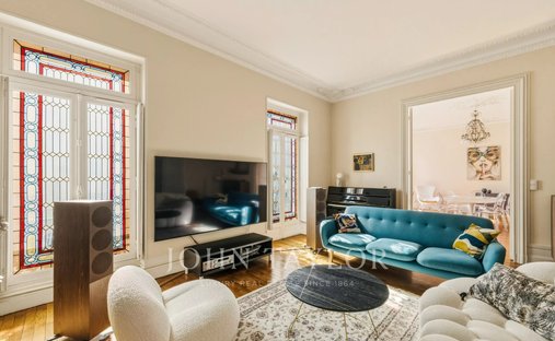 Appartement à Hôtel de Ville-Quinconce-Saint Seurin-Fondaudège, Bordeaux, France 1
