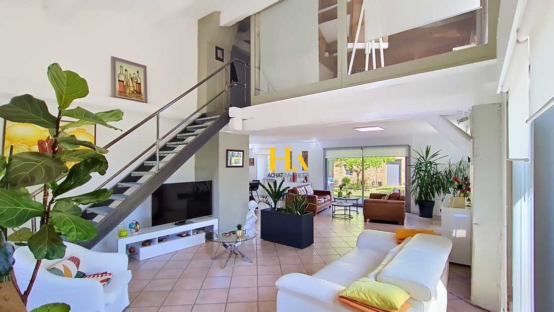 Villa in Bren, Auvergne-Rhône-Alpes, France 5 - 18048942