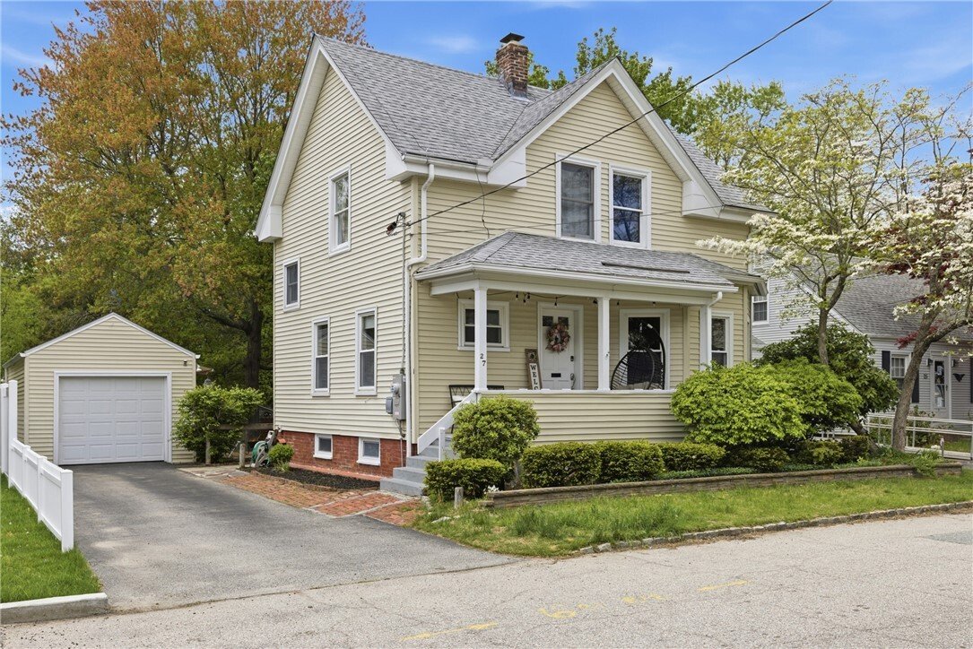 House in Cranston, Rhode Island, United States 3 - 18040584