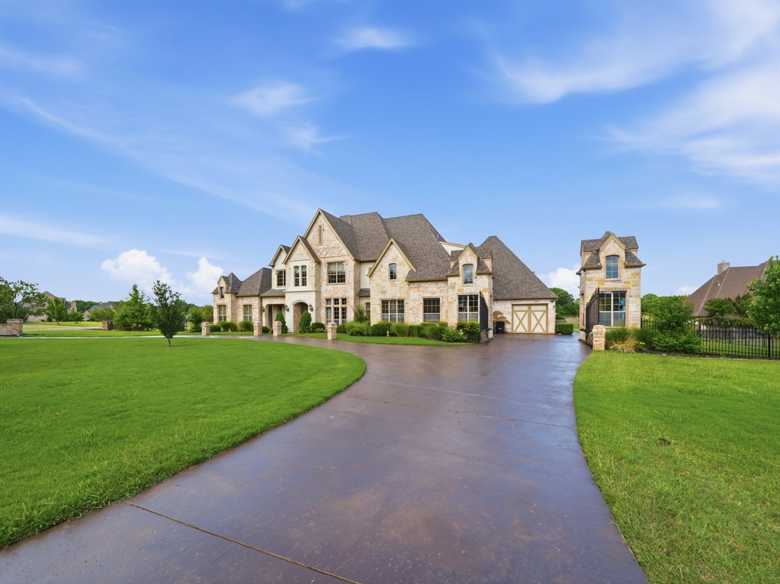 House in Aledo, Texas, United States 5 - 18039474