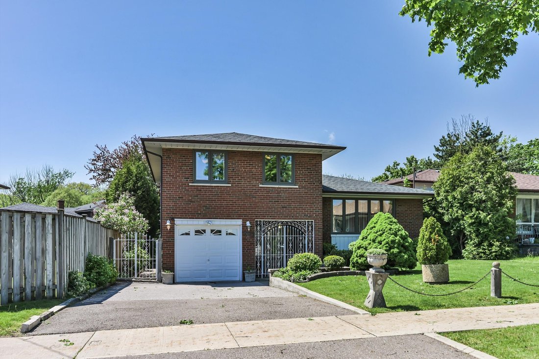 Haus in Toronto, Ontario, Kanada 1 - 18039477