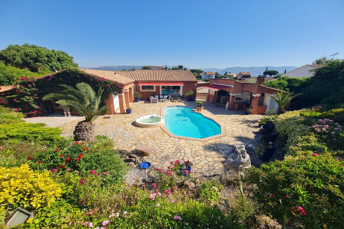 Villa in Centre Ville - Peyron, La Seyne-sur-Mer, France 4 - 17220556