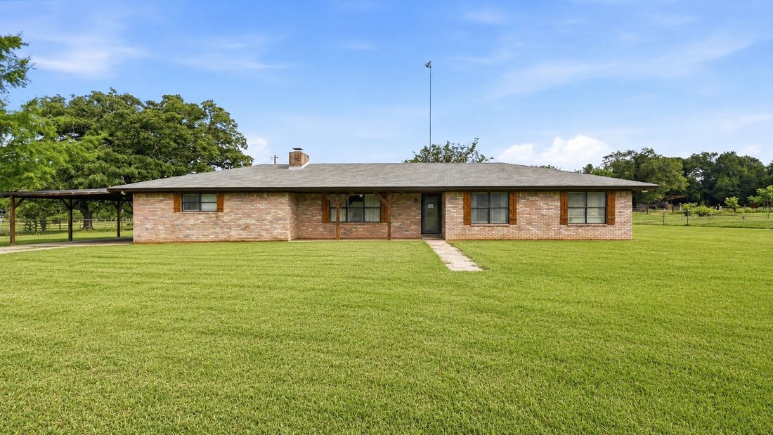 Farm Ranch in Milano, Texas, United States 5 - 18045414