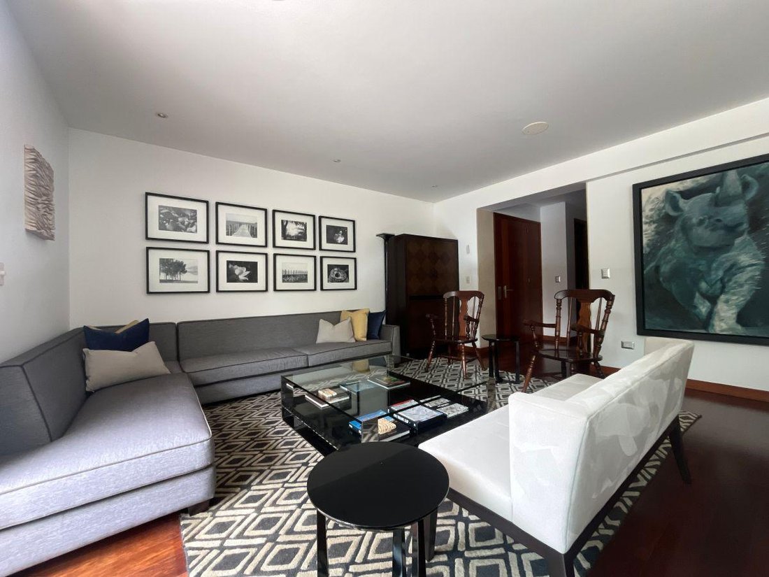 Apartment in Lima, Belarus 1 - 18039028