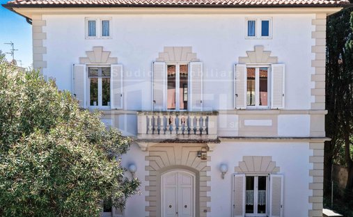 Villa in Historic Center, Livorno, Tuscany 1