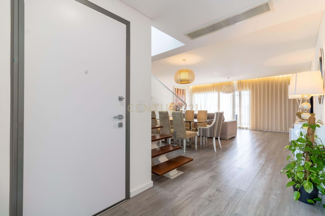 Apartment in Porto Salvo, Lisbon, Portugal 2 - 18038340