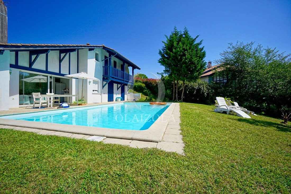 House in Bassussarry, Nouvelle-Aquitaine, France 2 - 17534627