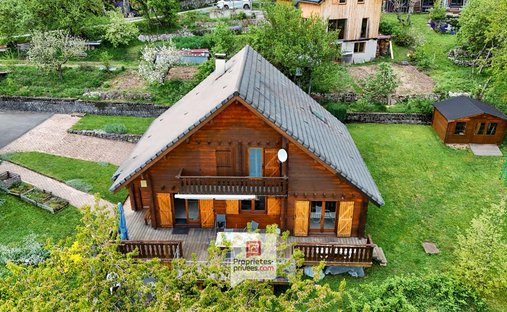 Villa in Plateau-des-Petites-Roches, Auvergne-Rhone-Alpen, Frankreich 1