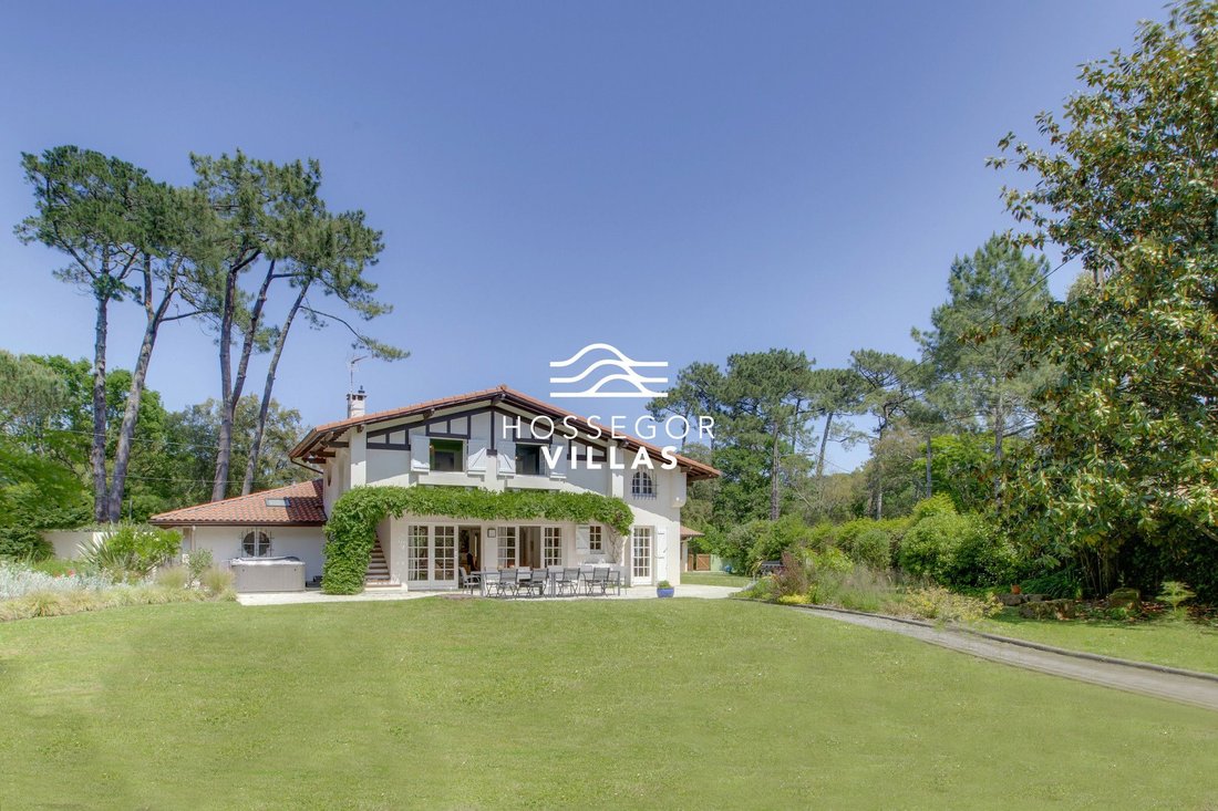 Villa in Soorts-Hossegor, Nouvelle-Aquitaine, France 1 - 16246578
