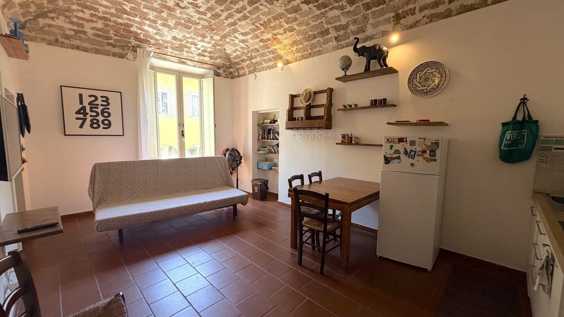 Apartment in Historic Center, Prato, Tuscany 2 - 18040404