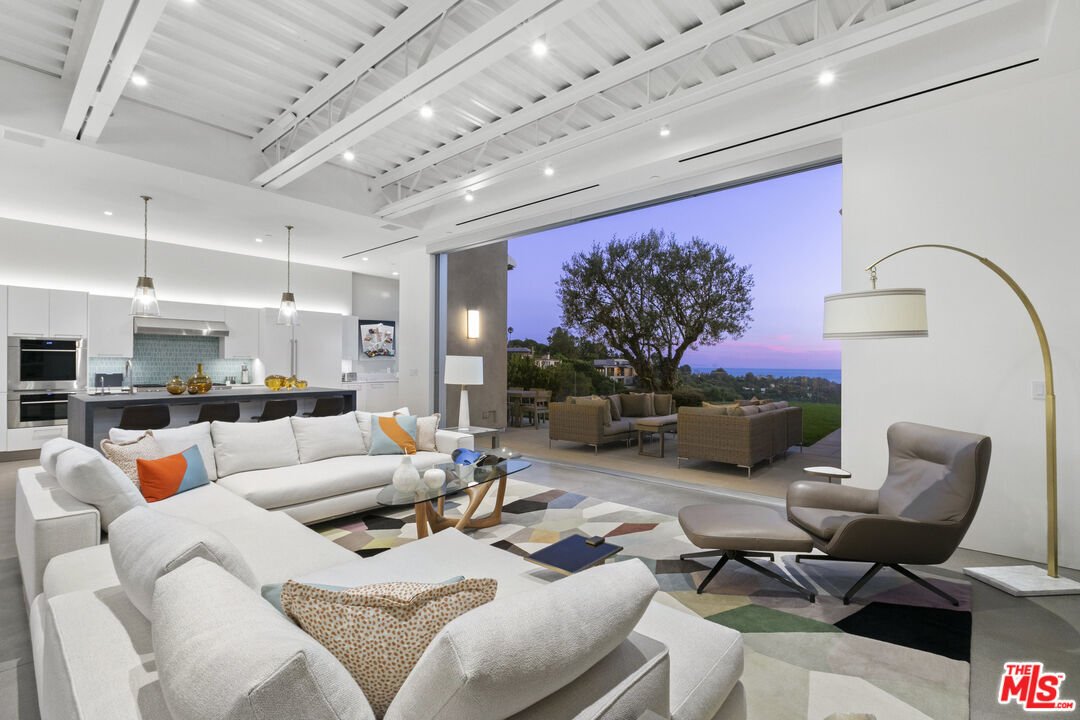 House in Los Angeles, California, United States 2 - 18047211