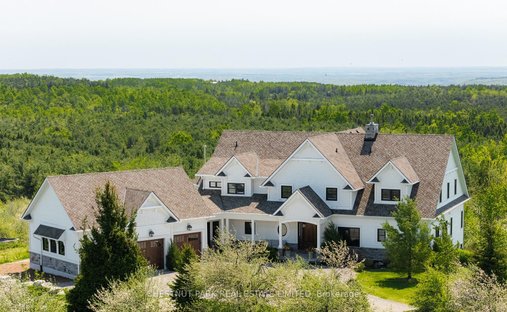 House in Shelburne, Ontario, Canada 1
