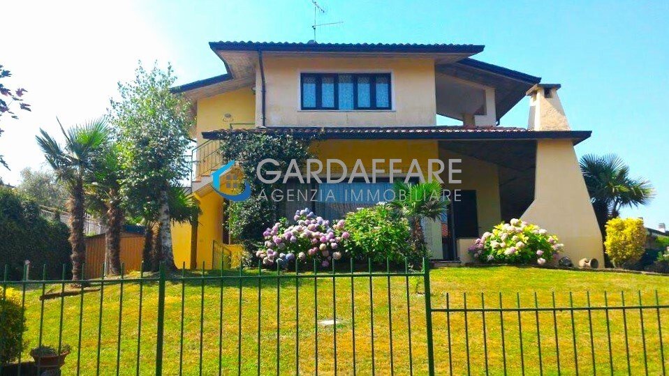 Villa in Manerba del Garda, Lombardy, Italy 3 - 18048106