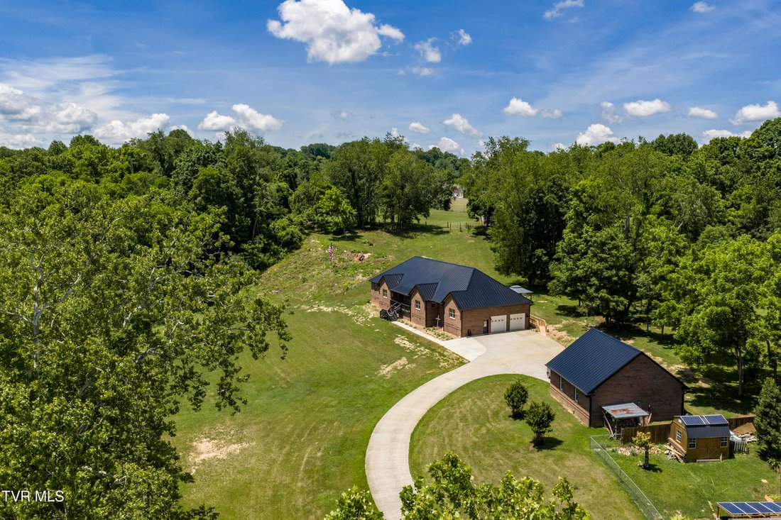 House in Bristol, Tennessee, United States 1 - 18040796