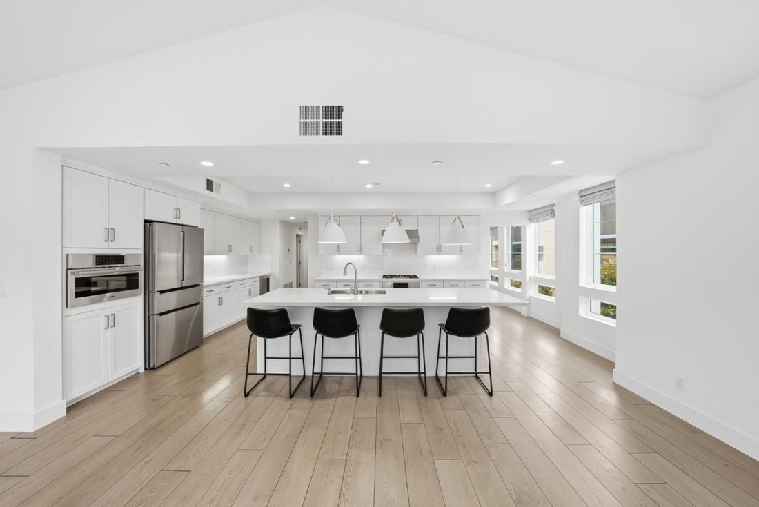 Condo in Los Gatos, California, United States 2 - 17706644