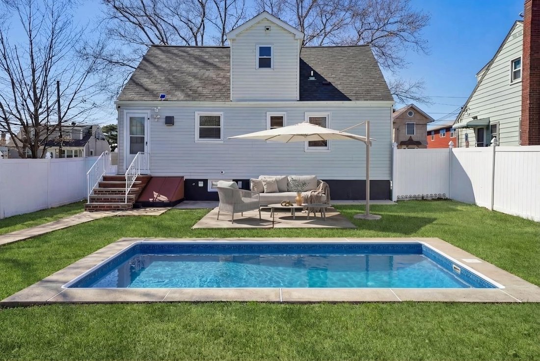 House in Linden, New Jersey, United States 2 - 18038135