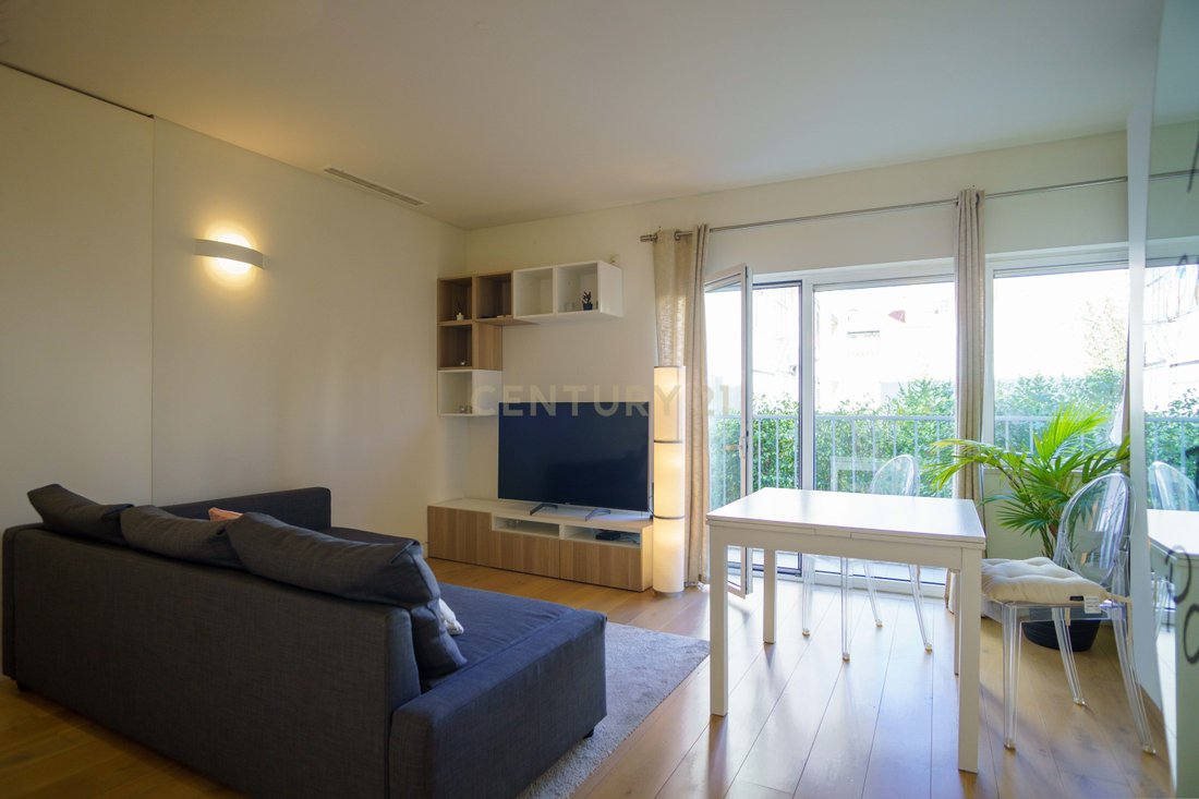 Apartment in Arroios, Lisbon, Portugal 1 - 18038182
