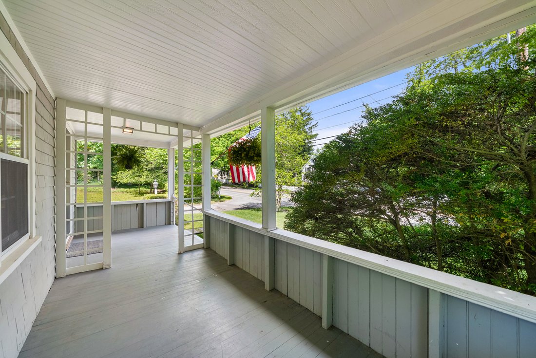 House in Weston, Massachusetts, United States 3 - 18039984
