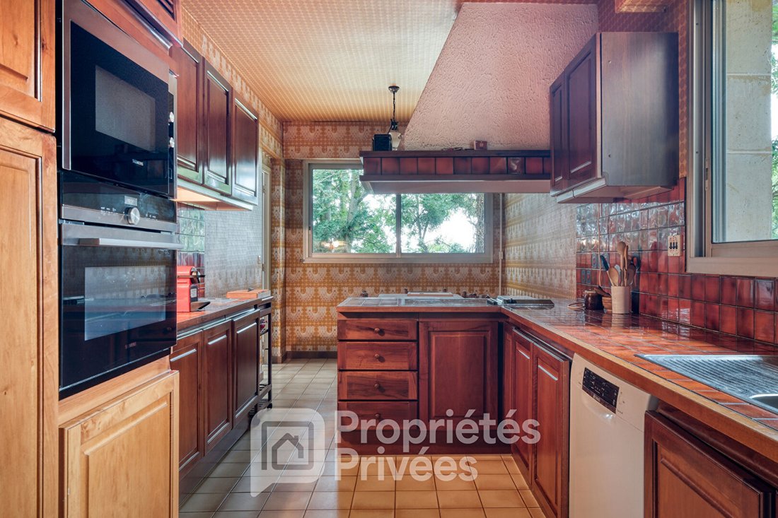 Villa in Saint-Cheron, Ile-de-France, France 4 - 18039066