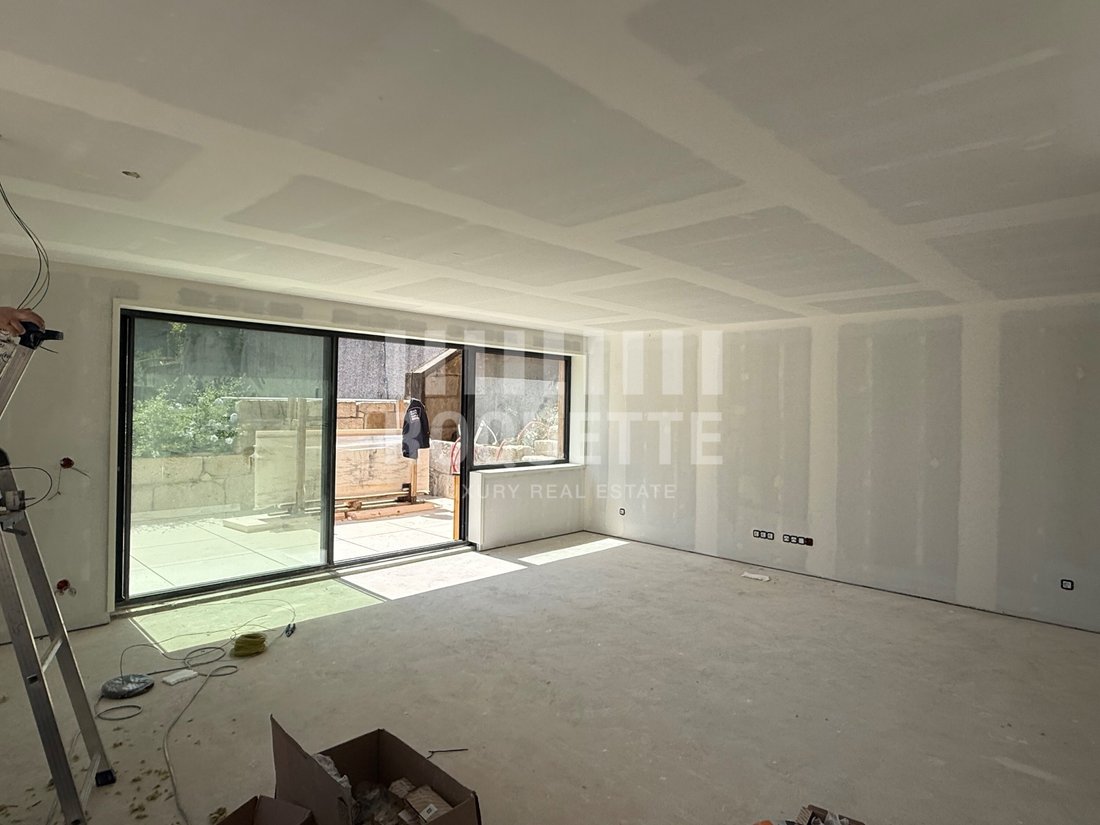 Apartment in Lordelo do Ouro e Massarelos, Porto District, Portugal 1 - 18047443