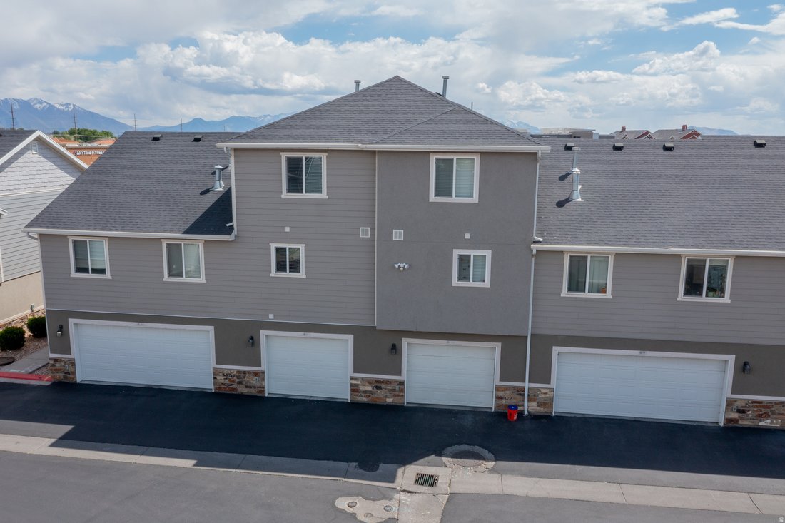 Vineyard, Utah, United States 3 - 18039611
