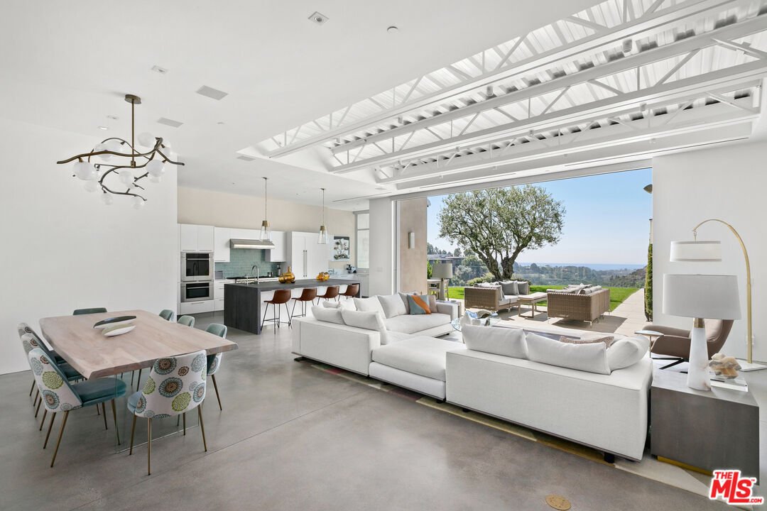 House in Los Angeles, California, United States 1 - 18047211