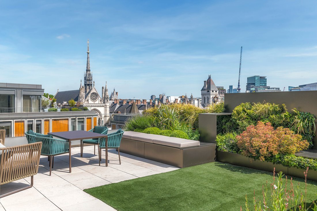 Apartment in WC2, Westminster, England 5 - 18036731