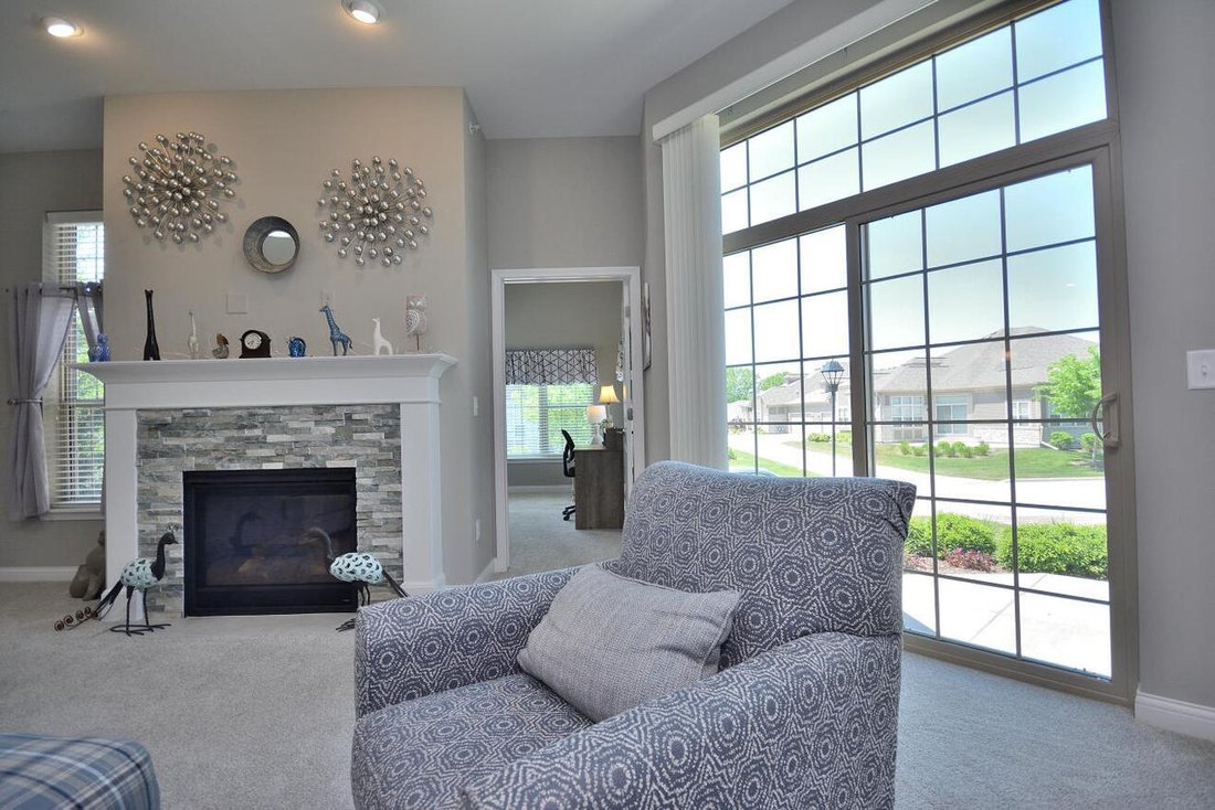 Condo in Brookfield, Wisconsin, United States 4 - 18041727