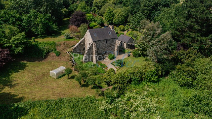 Estate in Henvic, Brittany, France 1 - 18037441
