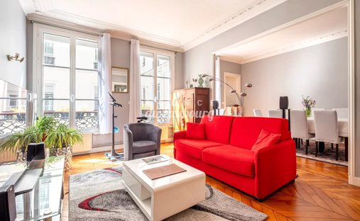 Apartment in Saint Vincent de Paul-Lariboisière, Paris 10e Arrondissement, Paris 1