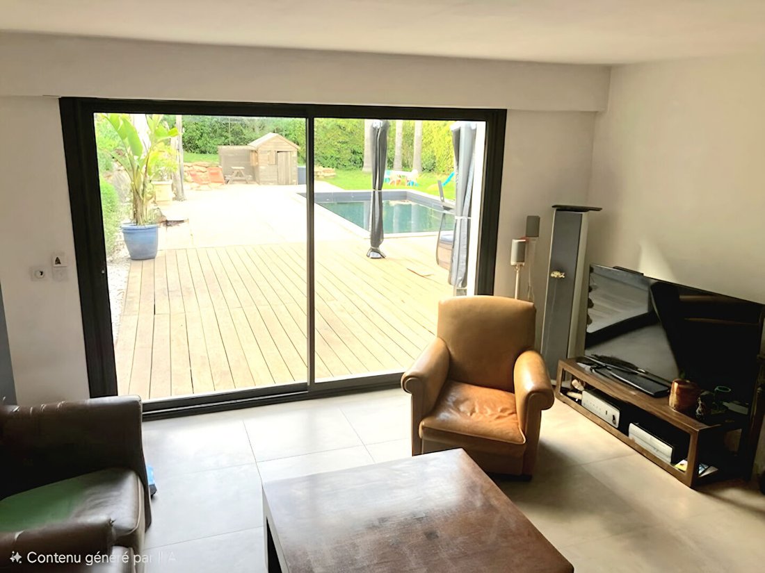 Villa in Nord, Sanary-sur-Mer, France 2 - 18039033