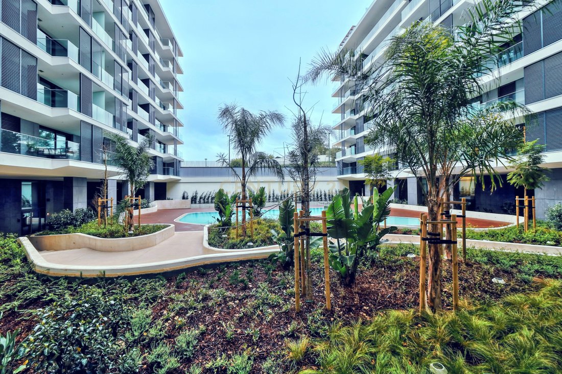 Apartment in Avenidas Novas, Lisbon, Portugal 3 - 18039997
