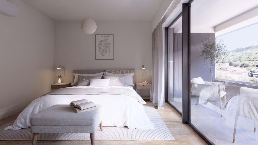 Apartment in Alges, Lisbon, Portugal 3 - 18039480