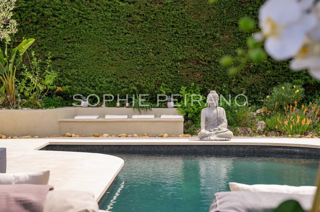 Villa in Mougins, Provence-Alpes-Côte d'Azur, France 2 - 18038291